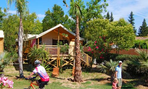 Cabane atypique et confortable