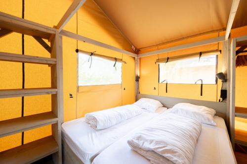 6. Nomad  slaappkamer tweepersoonsbed