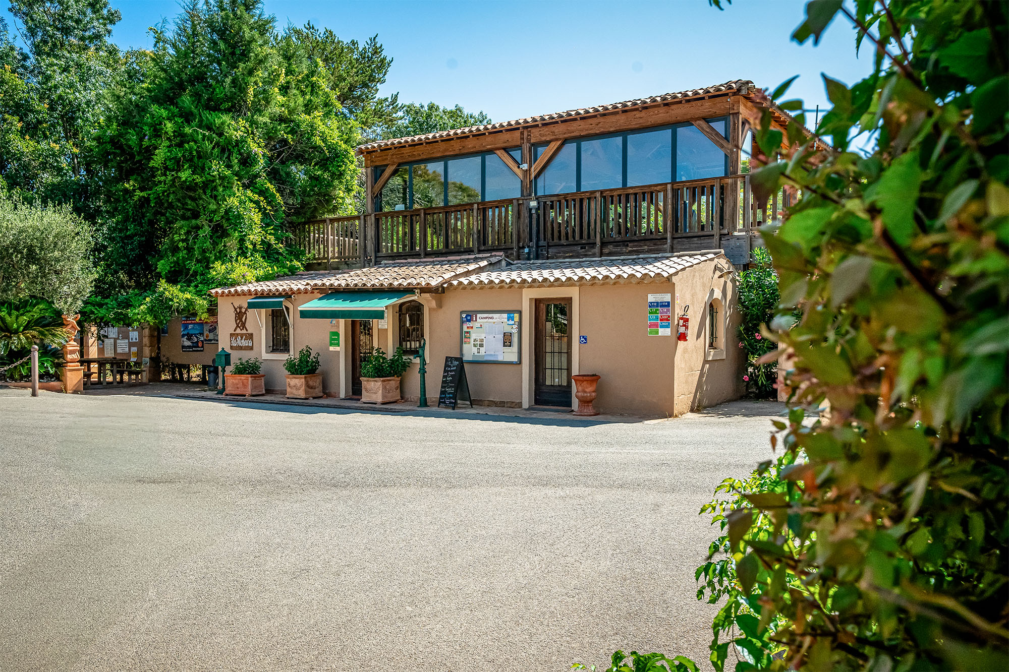 contact access camping les pecheurs var