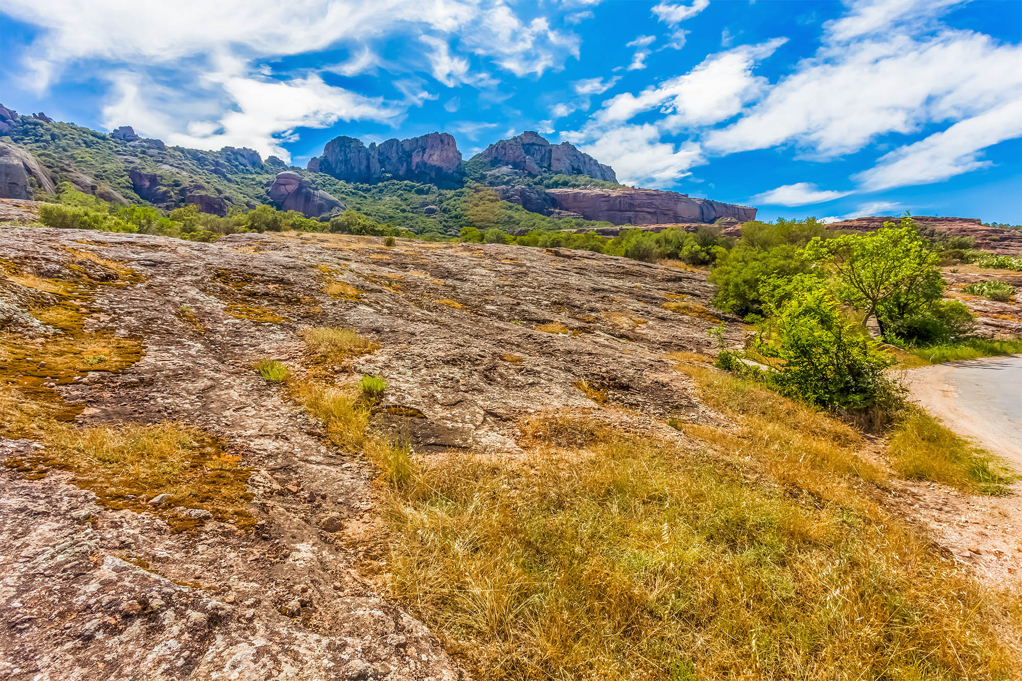 histoires et legendes du rocher de roquebrune