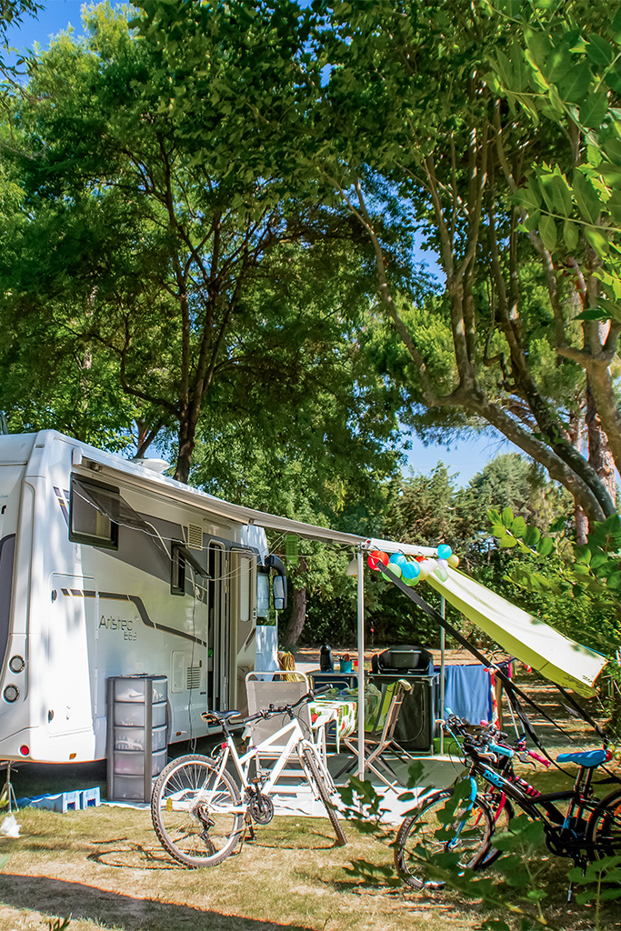 nos emplacements en location a roquebrune sur argens